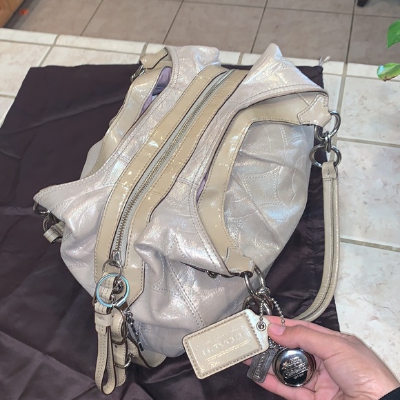 Coach Bag - Picture 2 of 15